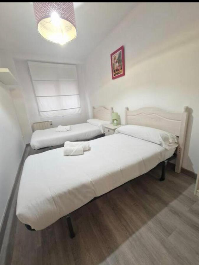 Apartamento Con Terraza Y Parking Gijón Zimmer foto